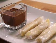 Recette Nems Chocolat Banane Et Fruits De La Passion En Video Recette Recette Nems Fruit De La Passion Nems
