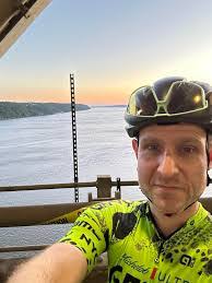 Michael Poth's Instagram, Twitter & Facebook