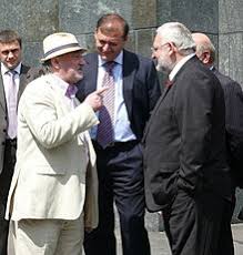 В 2012 году геннадий кернес стал победителем xvii ежегодной премии украины «человек года» в номинации «городской голова года». Dobkin Mihail Markovich Vikipediya