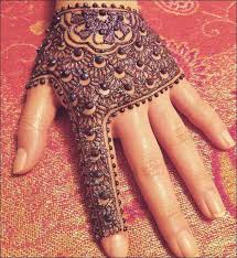Bahkan bahan yang digunakan untuk membuatnya cukup simple. Gambar Henna Tangan Yang Cantik Dan Cara Membuatnya