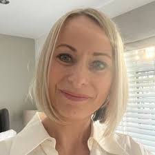 Petrina Marsh's Instagram, Twitter & Facebook