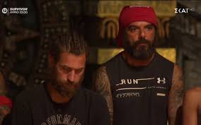 Πονοκέφαλο έχει δημιουργήσει στην παραγωγή του survivor ο τριαντάφυλλος και αυτό δεν έχει να κάνει μόνο σχετικά με τις συνεχείς καβγάδες και προστριβές του με τους συμπαίκτες του. Survivor 4 Oi Ypopshfioi Pros Apoxwrhsh Triantafyllos 8a Me Broyn Apenanti Toys Kalamata Times