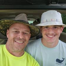 Can wet wood rounds be stacked and glued for woodworking projects?