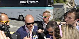 Op 2 april wordt in het nederlandse middelburg een gedenkplaat onthuld ter herinnering aan de verongelukte renner wouter weylandt. Wouter Weylandt Stirbt Beim Giro D Italia Auf Nur Zwei Millimetern Gummi Taz De