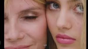 Nachdem heidi in der vergangenheit selbst immer wieder gerüchte um ein mögliches baby mit ehemann tom kaulitz angeheizt hatte, schien sie hier bewusst ihren perfekt durchtrainierten körper in szene setzen zu wollen. Mit Diesem Problem Hat Leni Klum Zu Kampfen Promiwood