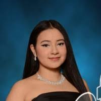 Jacqueline Lara's Instagram, Twitter & Facebook