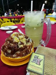 There are a wide range of fresh seafood on offer here that comes daily, and we recommend getting their ikan bakar, which is grilled fish. World Gourmet Food Tasting At Restoran Loong Grilled Facebook