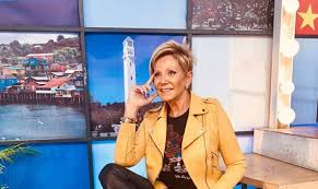 Esto luego de que ella le hiciera una pregunta a yuri, quien estaba invitada al matinal a través de una videollamada. Raquel Argandona Habria Sido Despedida De Bienvenidos Y Paty Maldonado Le Habria Dado La Noticia Nostalgica Fm
