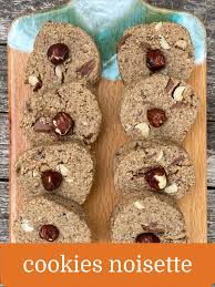 Recette De Cookies Noisette Super Bons En 2020 Cookies Noisettes Cookies Recette Noisette