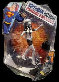 Shes Fantastic: DC Universe Classics - SILVER BANSHEE!