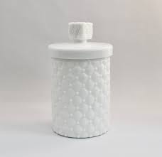 Schau dir angebote von old antique milk glass auf ebay an. Vintage Milk Glass Large Quilted Canister With Lid Etsy Milk Glass Vintage Milk Glass Glass