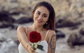Derzeit werden kandidaten und eine neue. Die Bachelorette 2020 Ist Melissa Noch Mit Ihrem Gewinner Zusammen Kino De