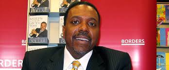 Creflo Dollar Is a Husband and Father of 5 Kids — Glimpse into the  Televangelist's Family