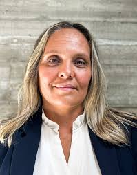 Melissa Sarmiento's Instagram, Twitter & Facebook