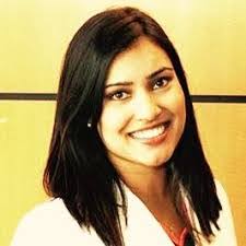 Sarah Bhatti's Instagram, Twitter & Facebook