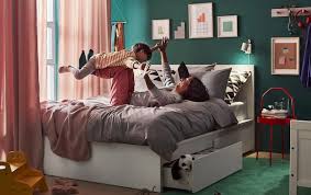 سكن عائلي مزدحم في شقة صغيرة Ikea