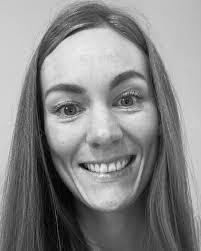 Lots of new followers so thought I'd introduce myself again. I'm Dr Theresa  Comer, Clinical Psychologist and Schema Therapist. 👋🏻😊 I'm a southerner  living in the North East. I originally moved up