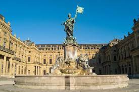 23, sucht josef, grete, max und leo ansbacher und hans philipps (alle new york) und erna schloss (palaestina). Tourismus Wurzburg Entdecken Stadtfuhrungen Offentliche Fuhrungen