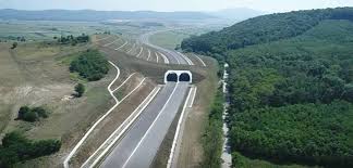 Probabil săptămâna viitoare vom deschide şi lotul 3. Imagini Spectaculoase Filmate Pe Autostrada Lugoj Deva Video