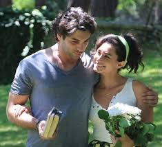 He is best series known for benim hala umudum var and şeref meselesi. Sukru Ozyildiz And Hande Dogandemir Photos News And Videos Trivia And Quotes Famousfix