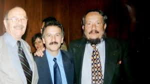 File:Consejo Internacional de Monumentos y Sitios (ICOMOS-UNESCO), Arq.  Ramón Bonfil Castro, Arq. José Arturo Martínez Lazo, Arq. Javier Villalobos  Jaramillo..jpg - Wikimedia Commons