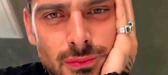 Ses fans adorent ses tatouages ! Michele Morrone Tres Impatients De Retrouver Ses Enfants Mce Tv