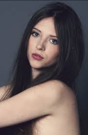 Ali Raphael's Instagram, Twitter & Facebook