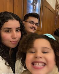 Mais um treinamento de excelência! Não só uma ótima introdução ao  visagismo, mas também um passo em direção a um futuro acima da média.🏃🏻🥇