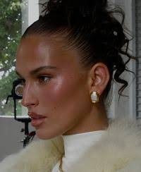 Isabella Lambert (izzijas)