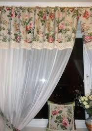 Originalnoe Oformlenie Okon Idei Sposobnye Dobavit Izyashestva I Stilya Tysyacha I Od Kitchen Window Treatments Diy Bedroom Curtains With Blinds Curtain Decor