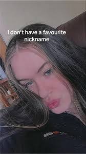 Victoria Hadley's Instagram, Twitter & Facebook