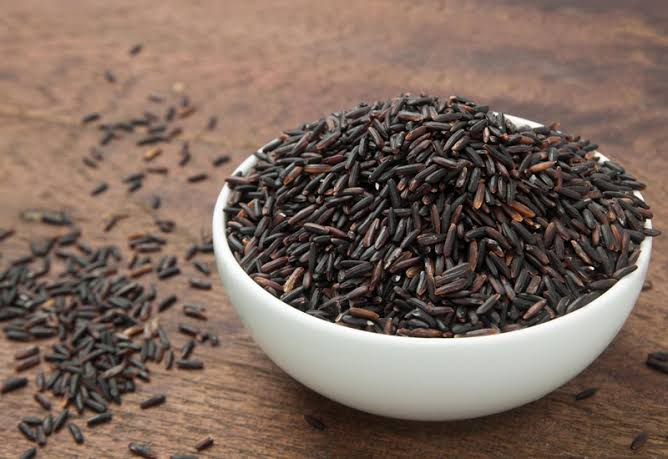 Bác sĩ giải đáp: Thường xuyên ăn gạo lứt có tốt không?