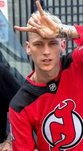 Pin On Machine Gun Kelly