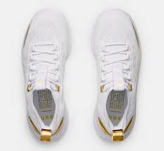 The curry flow 8 is totally rubberless, making it lighter and ridiculously grippy. Curry Flow 8 Golden Flow 3024456 102 Release Date Sbd