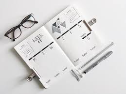 Black And White Bullet Journal Theme 17 Minimalist Bullet Journal Accounts To Follow On Instagram Bullet Journal Weekly Layout Bullet Journal Themes Bullet Journal Minimalist