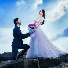 Divyanka Tripathi Vivek Dahiya S Pre Wedding Pics Are Giving Us All New Relationship Goals Pre Wedding Photoshoot Pre Wedding Poses Wedding Couple Poses