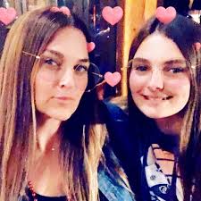 Nicole Hoffart-Holland (@nicolehoffartholland) • Instagram photos and videos