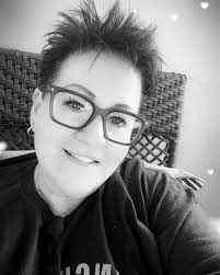 Suzanne Stock (@suzanne_stock) • Instagram photos and videos