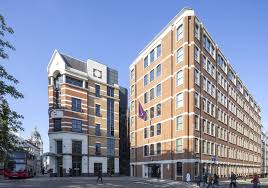 Hotel description take centre stage at premier inn london leicester square, right in the heart of the west end. 24 30 West Smithfield London Ec1 John Robertson Architects