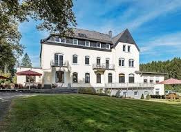 10 Best Hotels near Bowling Arena Siegen, Siegen 2023 | Trip.com