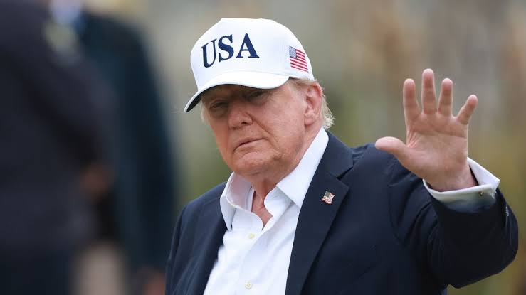 Donald Trump doubles down on united Ireland outburst while watching the  golf - The Mirror