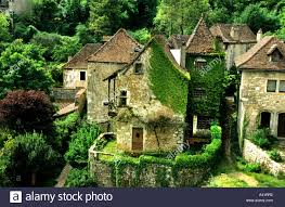 It is a member of the les plus beaux villages de france (the most beautiful villages in france) association. Saint Cirq Lapopie Frankreich Franzosisch Burgstadt Stockfotografie Alamy