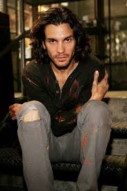 Sonja Galloway Santiago Cabrera Hero Tv Show Heroes Tv Series Heroes Reborn