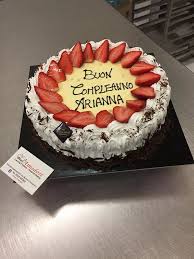 Visualizza altre idee su buon compleanno, compleanno, auguri di buon compleanno. Buon Compleanno Arianna Picture Of Pasticceria Caffetteria Amadori Forli Tripadvisor