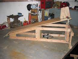 I don't have any welding tools but lots of wood tools. Diy Motorcycle Lift Diy Motorcycle Motorcycle Garage Motorcycle Workshop