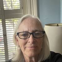 Heidi Gearhart's Instagram, Twitter & Facebook