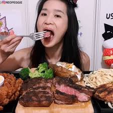 Let's eat some beef steak from Outback Steakhouse! Got their bone-in Rib  Eye Steak, Bloomin' Onion and Seafood Alfredo Pasta! What's your favorite  from Outback? #beef #steak #outbacksteakhouse #asmr #eatingshow #eatingasmr  #asmreating #