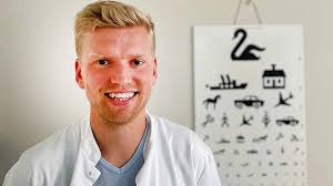 Forsker: Husk de ældre patienters perspektiv, når vi drøfter behandling af  våd AMD