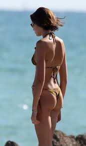 Kaia Gerber Sexy Ass Thong Bikini - Fappenist