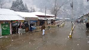 Weather Turns Chilly After Snowfall And Rain In Quetta Azad Kashmir